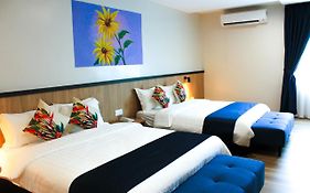 Savana Hotel & Serviced Apartments